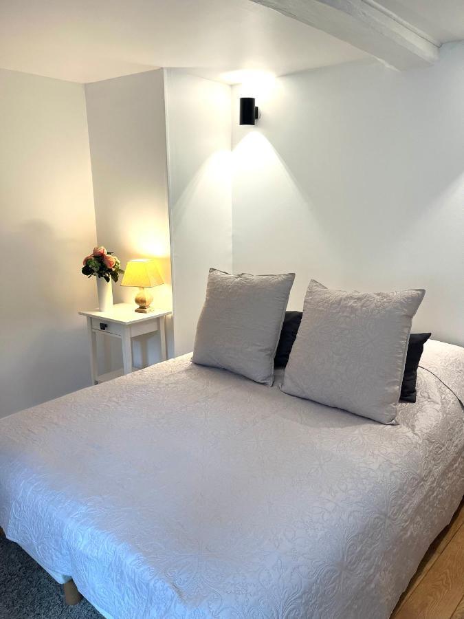 Le 8 Apartment Honfleur Bagian luar foto